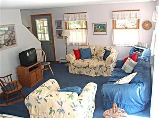 1st image of 63 Pond View Dr