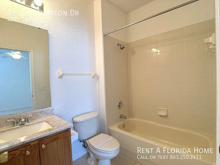 1131 N Hampton Dr — Photo 20