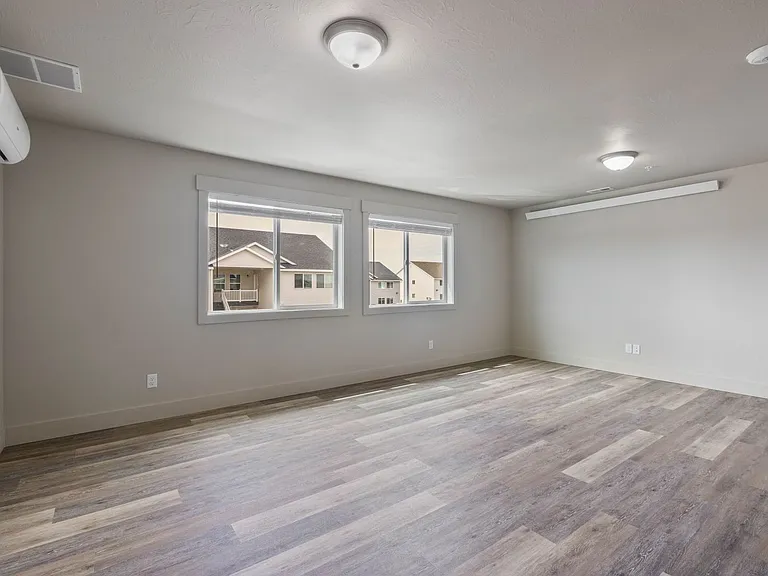 G5880RO — Photo 7
