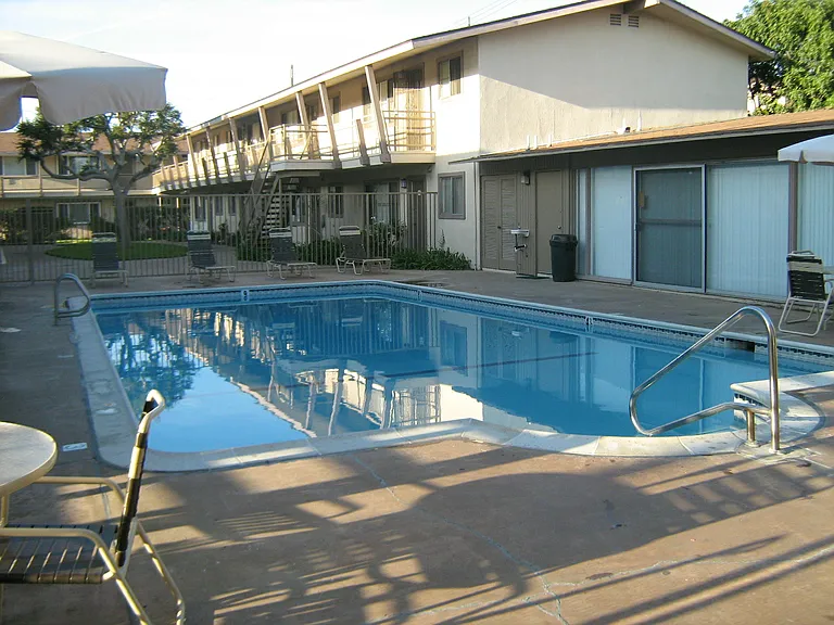 Pacifica Apartments — Photo 5