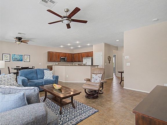 4th image of 7421 Grassquit St