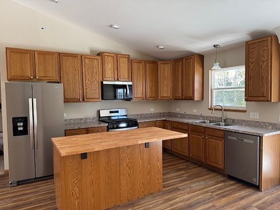 3rd image of 416 N Lincoln Ave