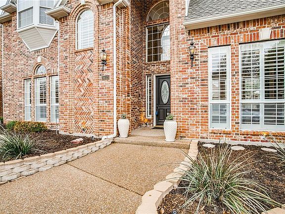 2nd image of 3613 Dumond Pl