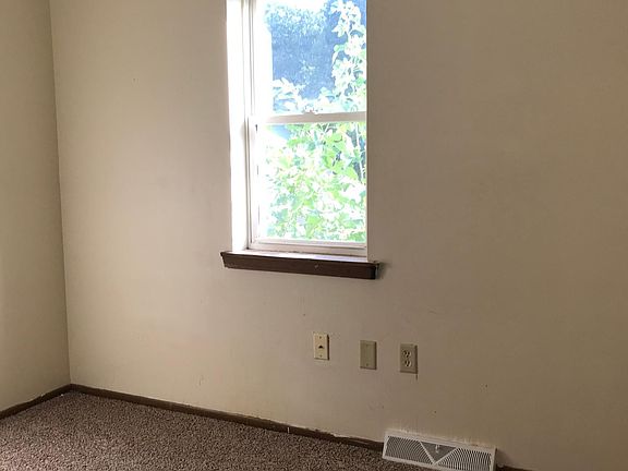 5th image of 1416 Custer Dr