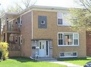 4315 Oakton St APT 2, Skokie, IL 60076