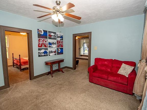 4th image of 1409 Magnolia Ave