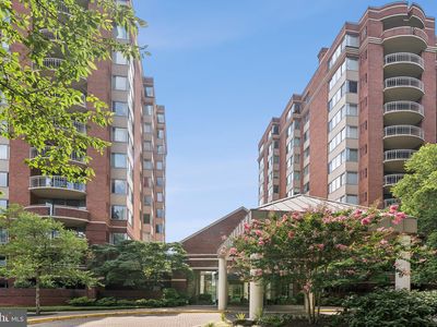 5802 Nicholson Ln UNIT 2-406, Rockville, MD, 20852