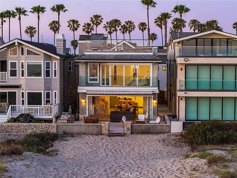 7304 W Oceanfront — Photo 4