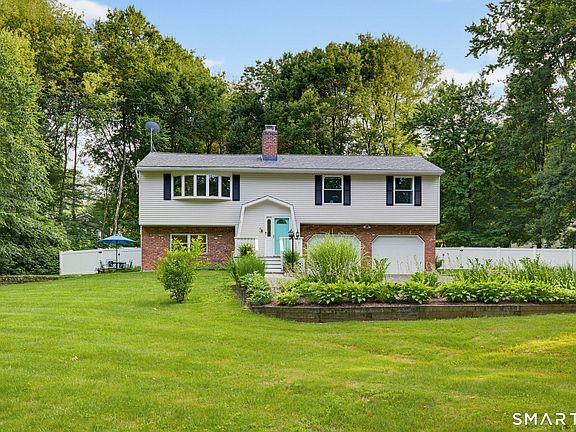 2nd image of 15 Fieldwood Drive