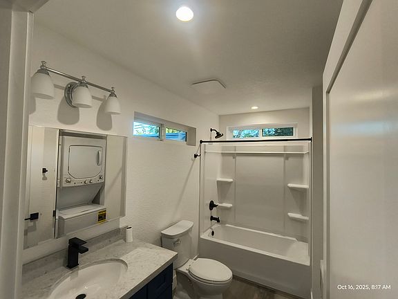 Full Bath off the living room