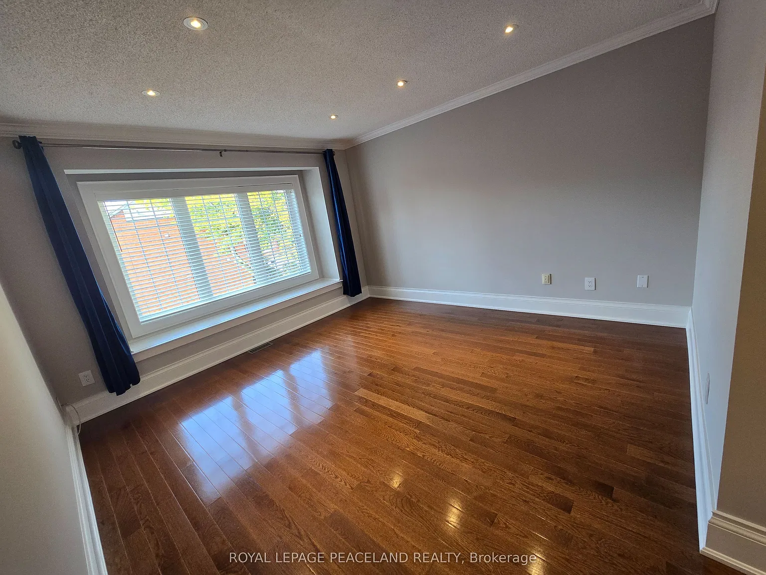 2 bed, $4,800 — Photo 4
