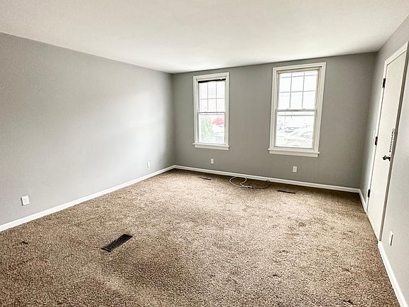 4th image of 4 White St APT 1