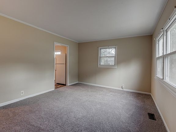 3rd image of 4821 Kollman Ave