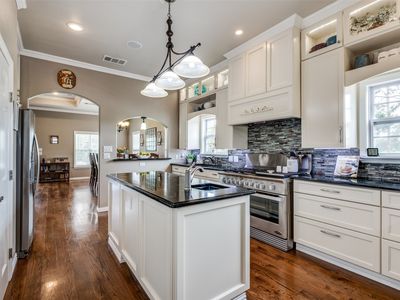 142 County Road 293, Collinsville, TX, 76233