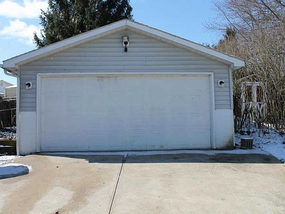 4th image of 1709 Creekside Dr