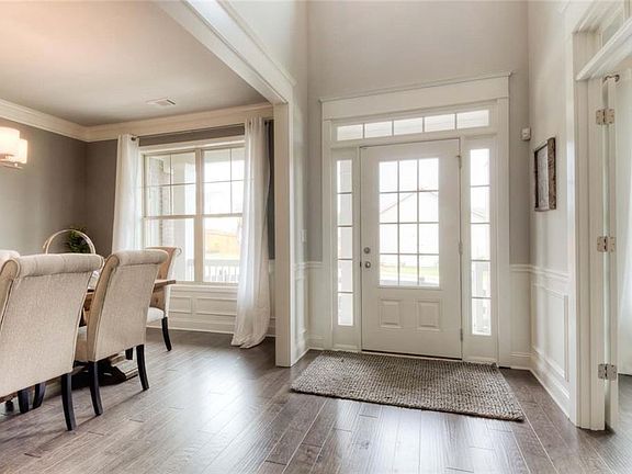 3rd image of 4403 Birch Meadow Trl