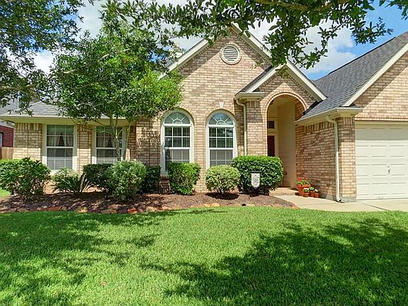 2nd image of 2606 Yellowwood Ct