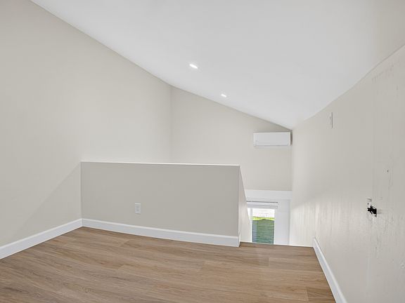 5th image of 28217 Tambora Dr #2