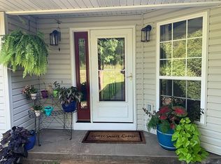 24 Osage Ln, Holiday Island, AR 72631