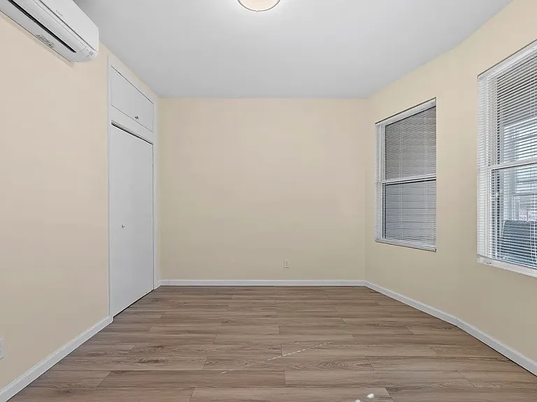 413 Lanza Ave #1 — Photo 9