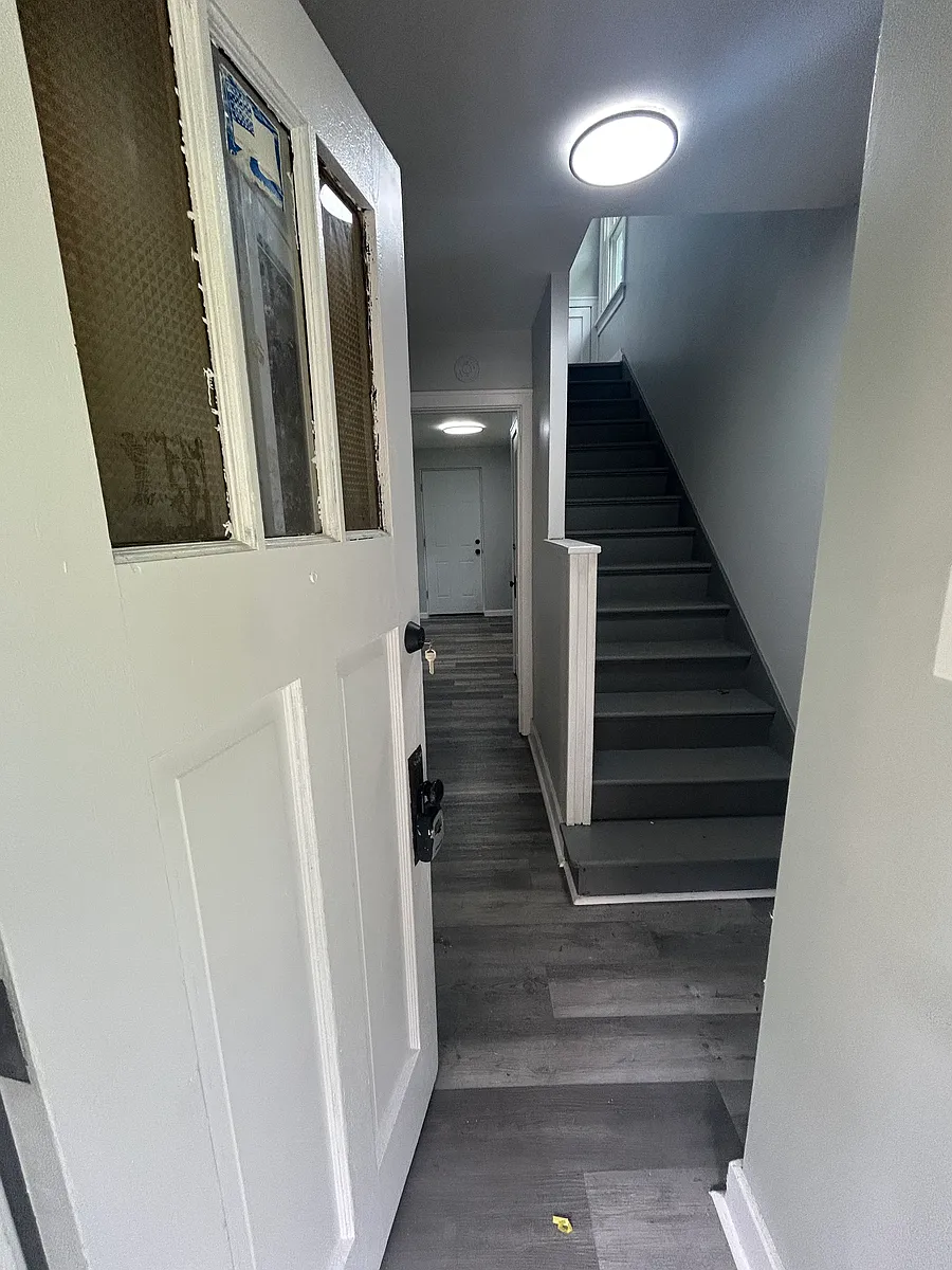 Building Photo - 5014 Ampere St