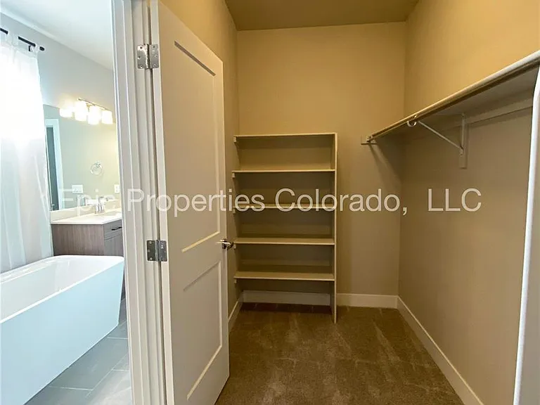 6012 N Netherland Ct — Photo 32