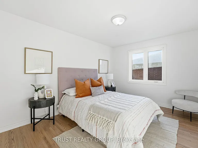 9 Del Ria Dr — Photo 18