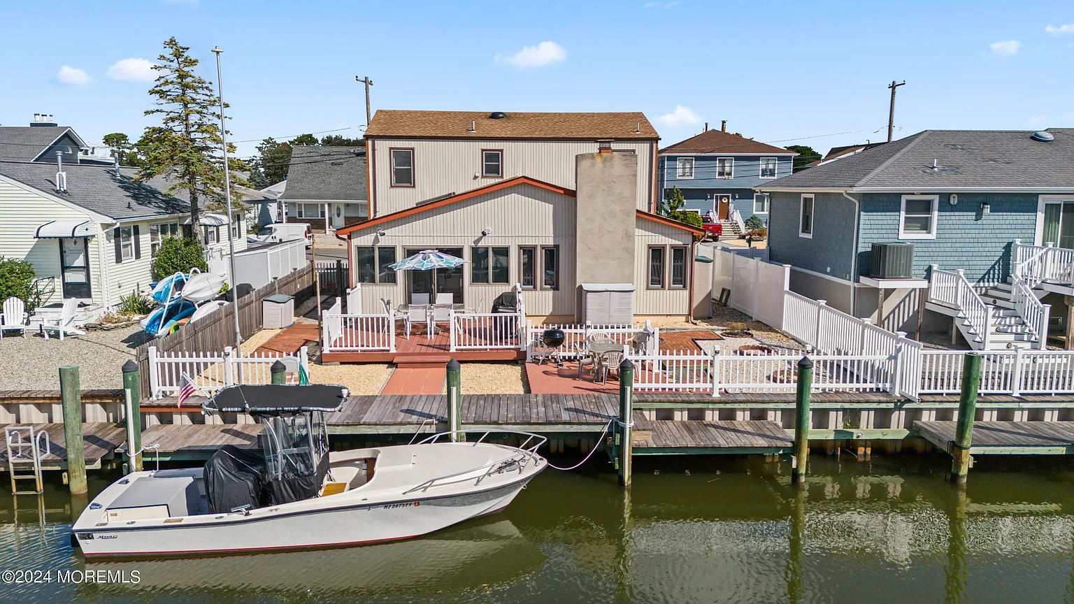 18 Clearwater Way photo 1