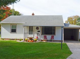 1008 Val Kay Ct, Hampton, IA 50441