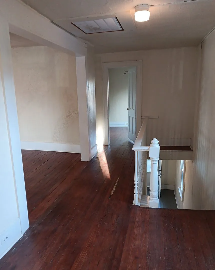 816 Avon St — Photo 4