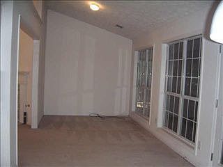 4th image of 725 Ashford Cove Dr