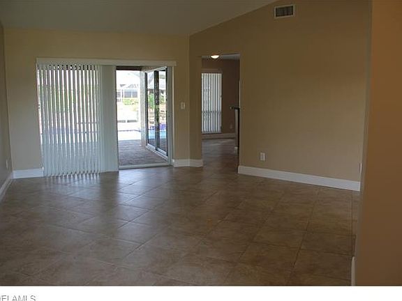 3rd image of 235 SW 40th St