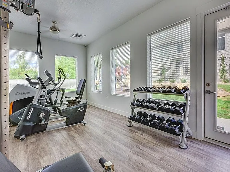 Coventry Townhomes — Photo 27