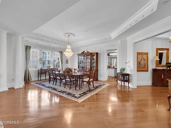 3rd image of 432 Oval Road #432