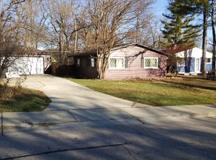 116 Walnut Dr, Streamwood, IL 60107