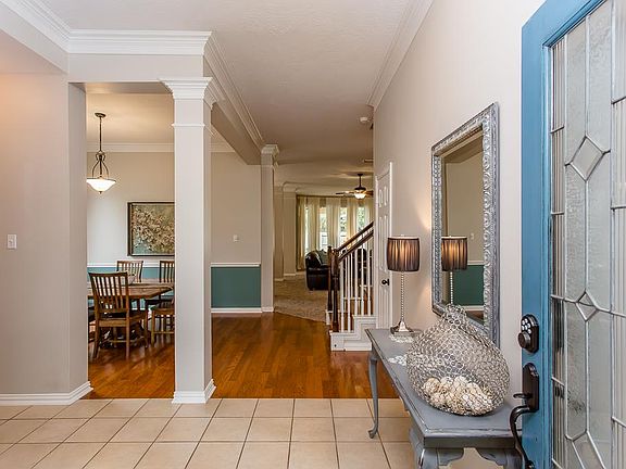4th image of 1610 Evening Bend Ct