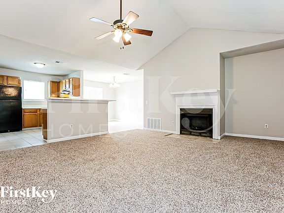 3rd image of 2347 Glencairn Ln SW