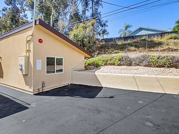3rd image of 782 N Alda Dr #772