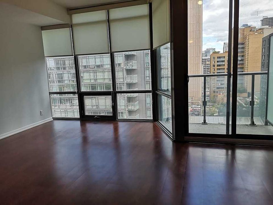 2nd image of 832 Bay St #807
