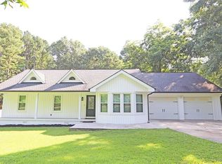 42 Dale St, Temple, GA 30179