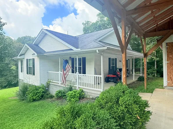 47 Mooretown Rd, Beattyville, KY 41311