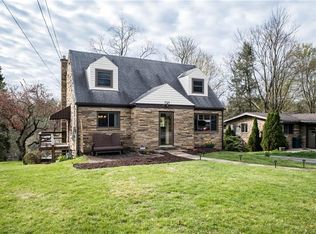 228 Santa Fe Dr, Bethel Park, PA 15102