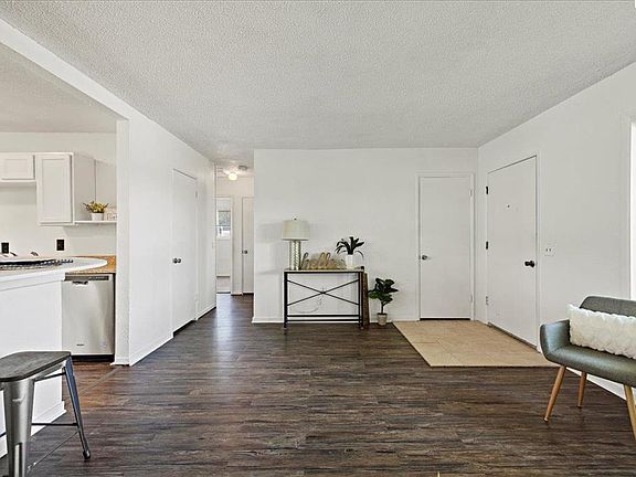 4th image of 225 Abert Ave
