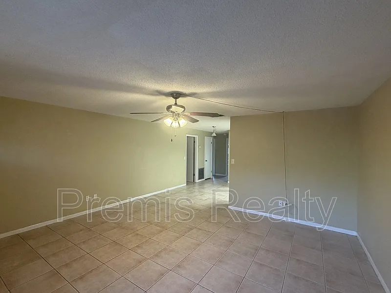 2 bed, 1.0 bath, 1000 sqft, $1,495 — Photo 4