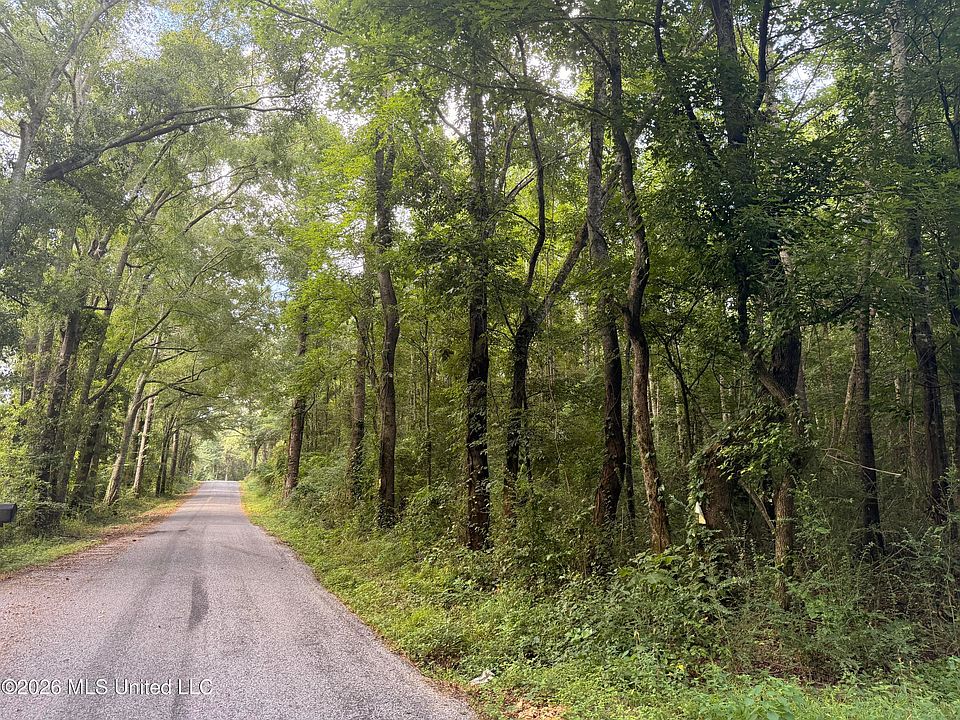 1st image of 2295 Hunters Rd SE