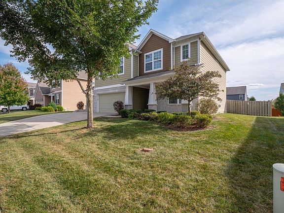 3rd image of 14601 Sherwood Forest Way