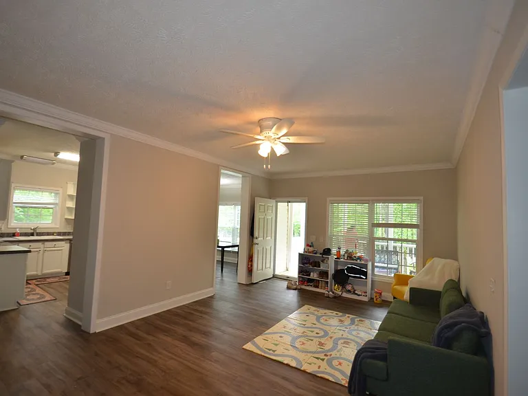 116 Justice St — Photo 5