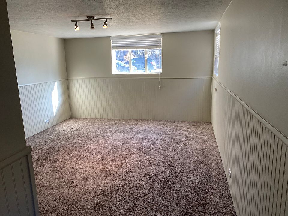 Main bedroom with 1.5 bath attached