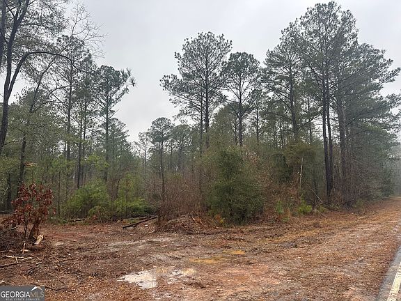 3rd image of 1235/AC White Rd