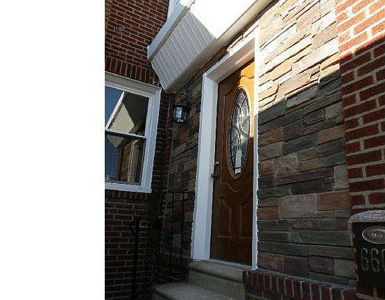 3rd image of 6604 N Gratz St